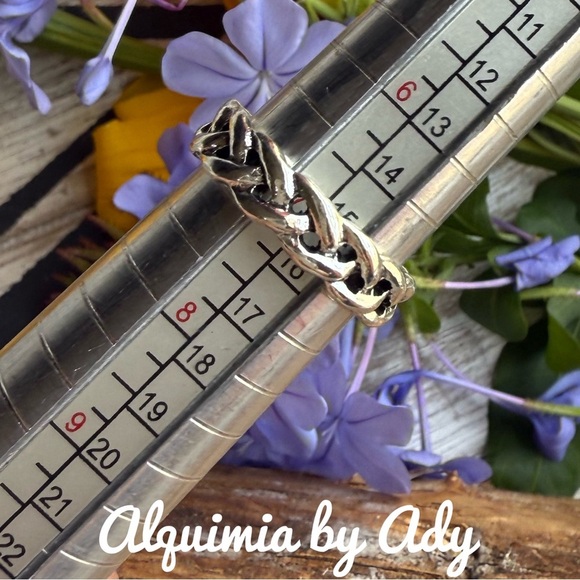 Silver braided boho ring - Picture 2 of 2
